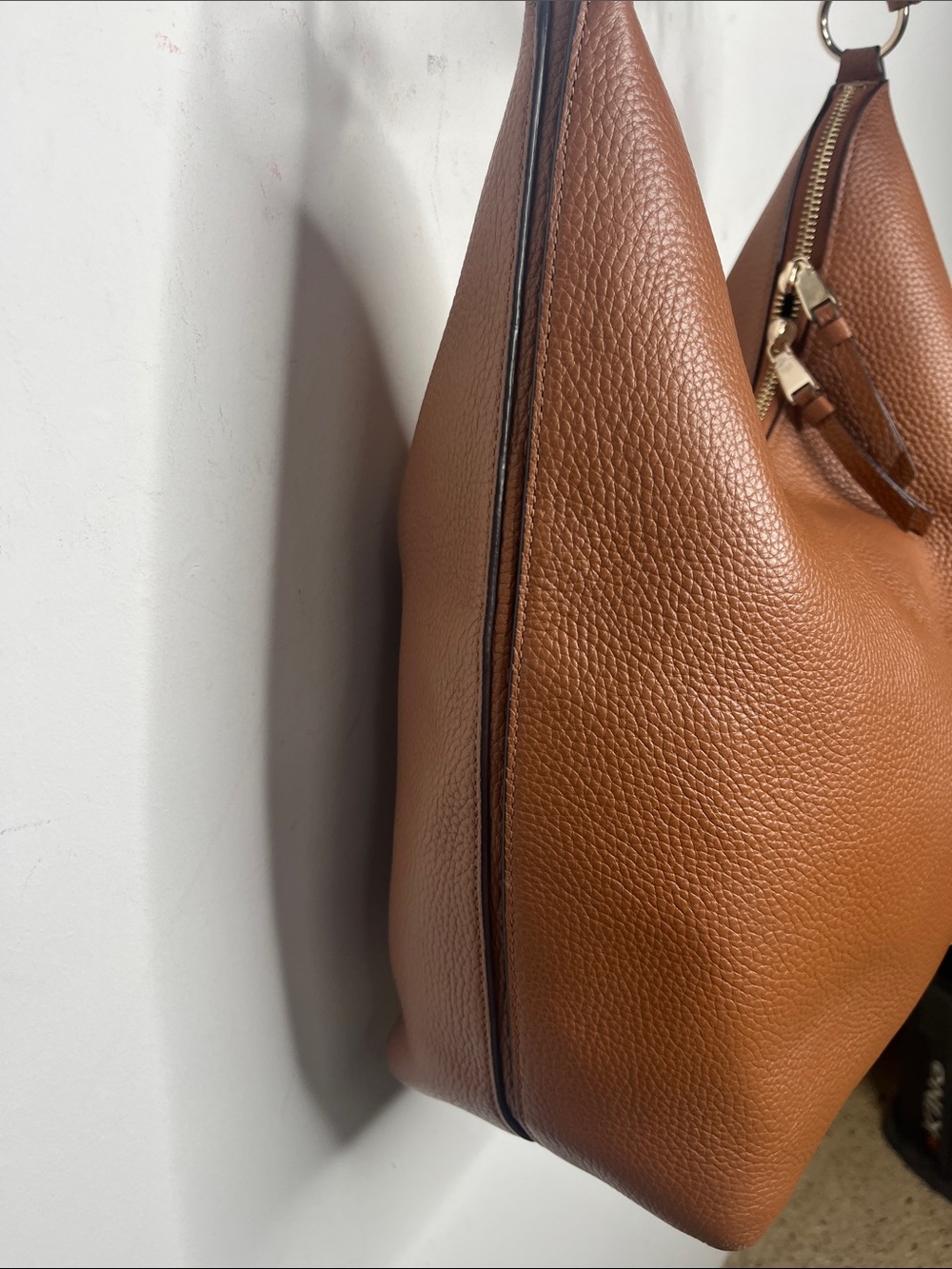 Kate Spade Zippy  Pebbled Leather Hobo Bag gingerbread brown color - Picture 4 of 13